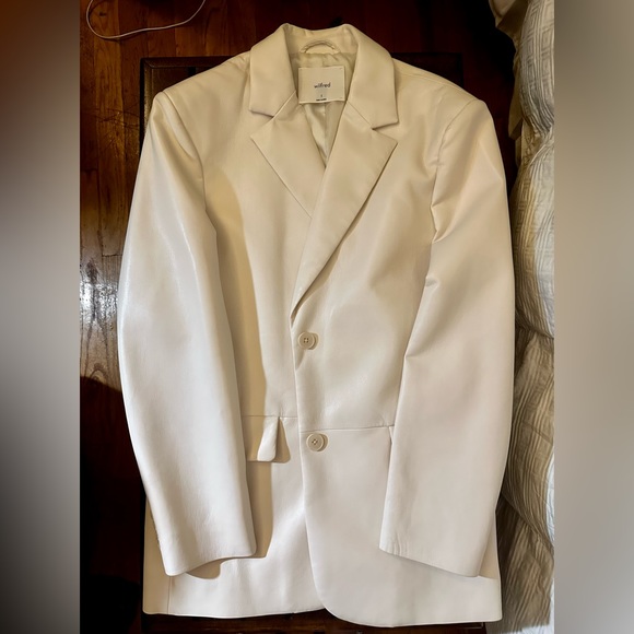 Aritzia cream blazer - Picture 3 of 6